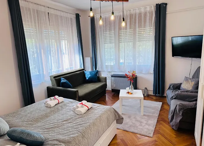 Rose Apartment